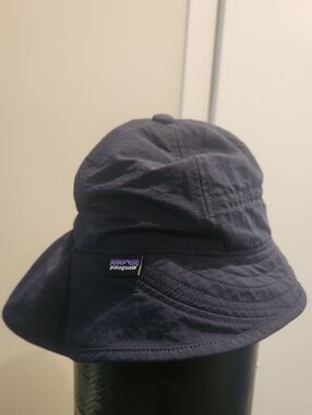 Patagonia Baby Sun hat NAVY  3-6Months